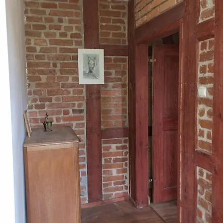 Stara Szkola 게스트하우스 Piaseczno (Drawsko)