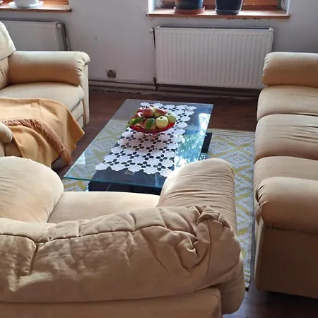 Stara Szkola *